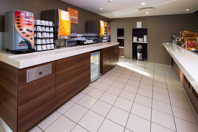 Imagen del bar/restaurante del Hotel Holiday Inn Express Lincoln City Centre, An Ihg. Foto 6