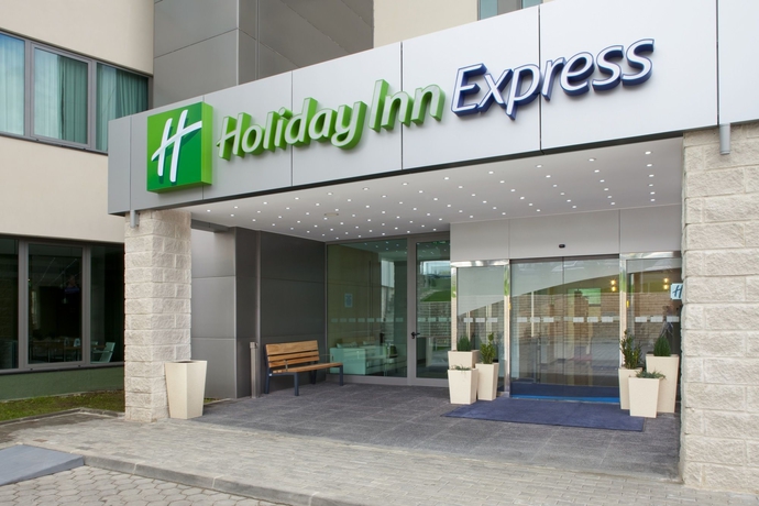 Imagen de los exteriores del Hotel Holiday Inn Express Lisbon Airport. Foto 8