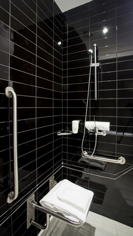 Imagen de la habitación del Hotel Holiday Inn Express Lisbon Airport. Foto 6