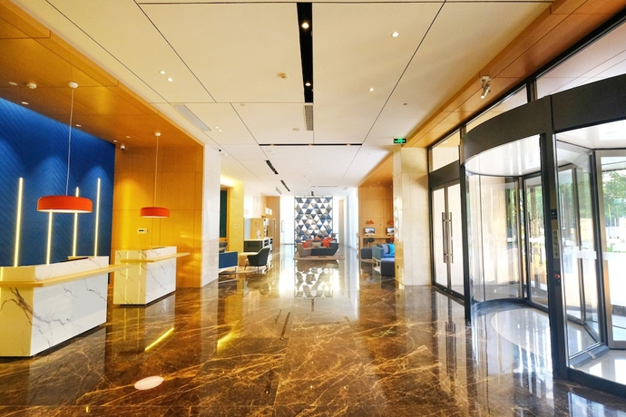 Imagen de los interiores del Hotel Holiday Inn Express Lishui City Center. Foto 13