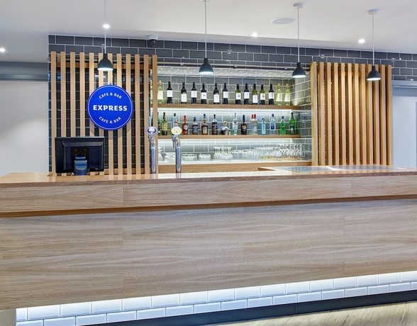 Imagen de los interiores del Hotel Holiday Inn Express Liverpool Central, An Ihg. Foto 12