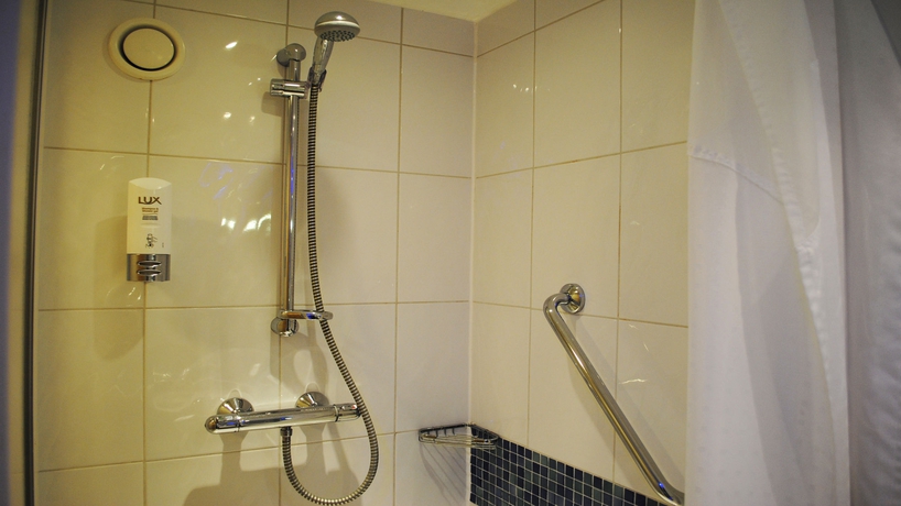 Imagen de la habitación del Hotel Holiday Inn Express Liverpool John Lennon Airport. Foto 5