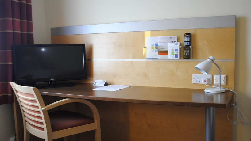 Imagen de la habitación del Hotel Holiday Inn Express Liverpool John Lennon Airport. Foto 10