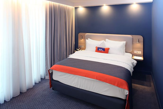 Imagen de la habitación del Hotel Holiday Inn Express Ljubljana, an IHG Hotel. Foto 3