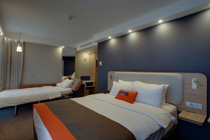 Imagen de la habitación del Hotel Holiday Inn Express Ljubljana, an IHG Hotel. Foto 4