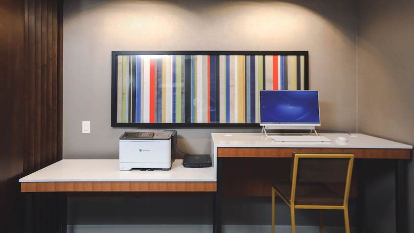 Imagen de los interiores del Hotel Holiday Inn Express Lompoc, An Ihg. Foto 16