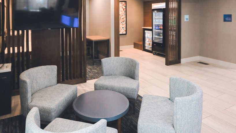 Imagen de los interiores del Hotel Holiday Inn Express Lompoc, An Ihg. Foto 17