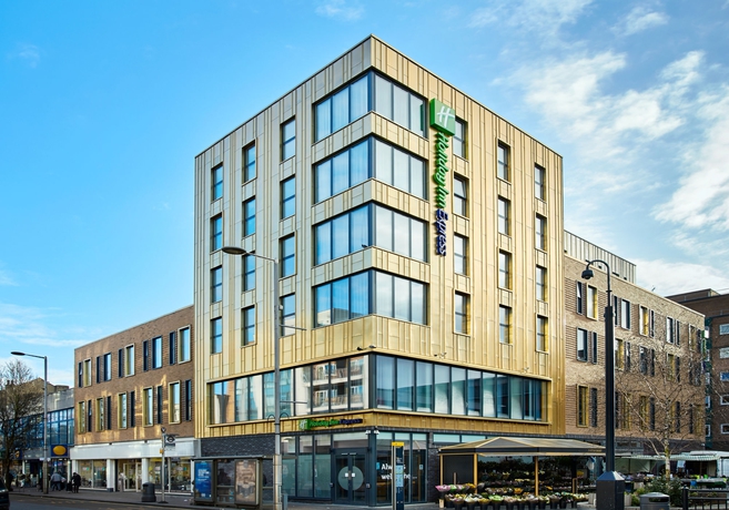 Imagen de los exteriores del Hotel Holiday Inn Express London - Ealing. Foto 12
