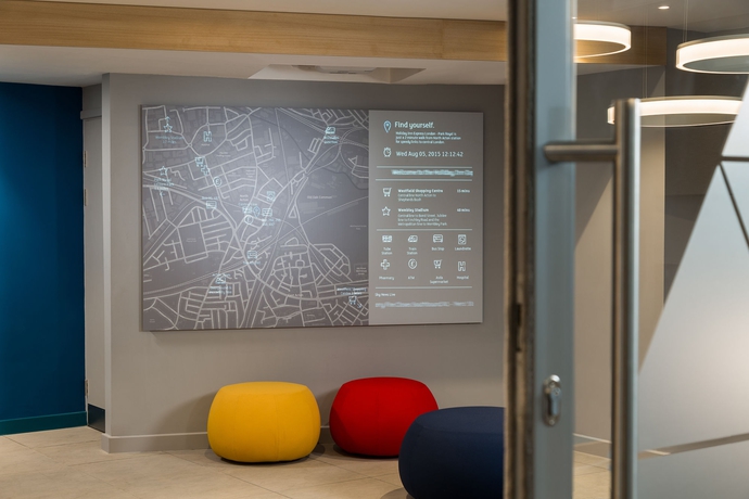 Imagen de los interiores del Hotel Holiday Inn Express London - Ealing. Foto 15