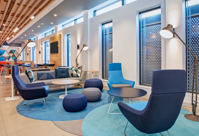 Imagen de los interiores del Hotel Holiday Inn Express London - Ealing. Foto 16