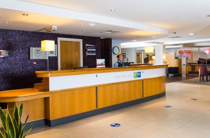 Imagen del bar/restaurante del Hotel Holiday Inn Express London Hammersmith. Foto 2