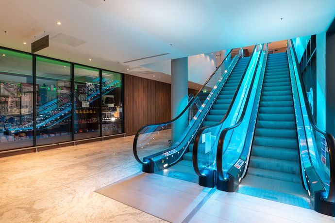 Imagen de los interiores del Hotel Holiday Inn Express London Heathrow T4, an IHG Hotel. Foto 11