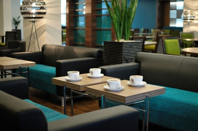 Imagen de los interiores del Hotel Holiday Inn Express London Heathrow T5, An Ihg. Foto 13
