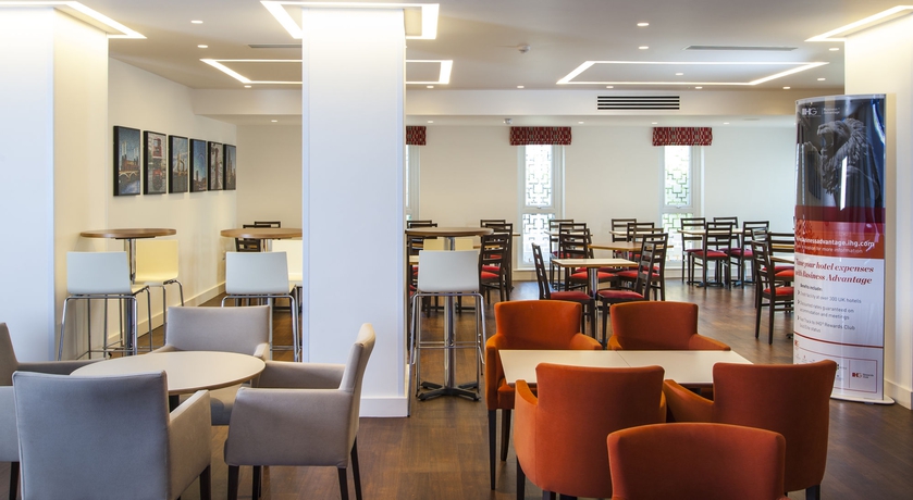 Imagen de los interiores del Hotel Holiday Inn Express London - Vauxhall Nine Elms. Foto 16