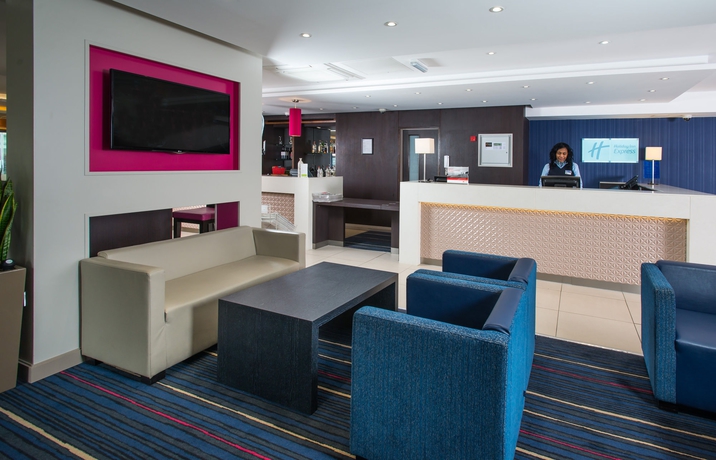 Imagen de los interiores del Hotel Holiday Inn Express London Wandsworth, An Ihg. Foto 12
