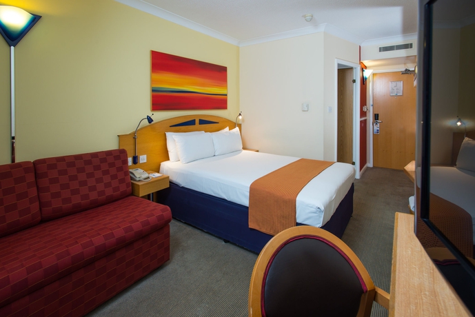 Imagen de la habitación del Hotel Holiday Inn Express Londres - Aeropuerto de Luton. Foto 4