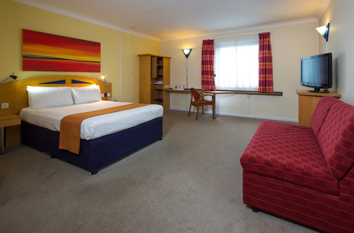 Imagen de la habitación del Hotel Holiday Inn Express Londres - Aeropuerto de Luton. Foto 5