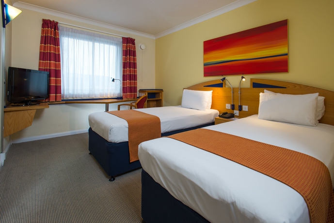 Imagen de la habitación del Hotel Holiday Inn Express Londres - Aeropuerto de Luton. Foto 10