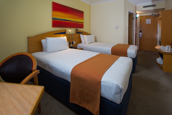 Imagen de la habitación del Hotel Holiday Inn Express Londres - Aeropuerto de Luton. Foto 11