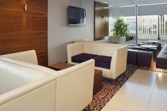 Imagen de los interiores del Hotel Holiday Inn Express Londres - Golders Green (A406). Foto 15