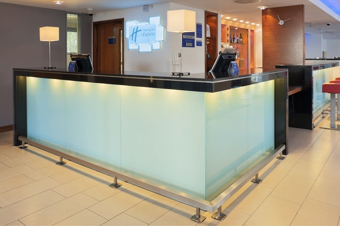 Imagen de los interiores del Hotel Holiday Inn Express Londres - Golders Green (A406). Foto 16