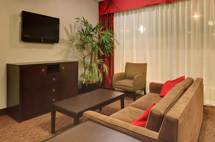 Imagen del bar/restaurante del Hotel Holiday Inn Express Los Angeles Airport, An Ihg. Foto 3