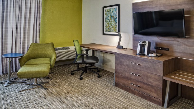 Imagen de la habitación del Hotel Holiday Inn Express Louisville Airport Expo Center, An Ihg. Foto 11