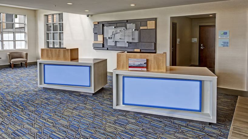 Imagen de los interiores del Hotel Holiday Inn Express Louisville Airport Expo Center, An Ihg. Foto 17