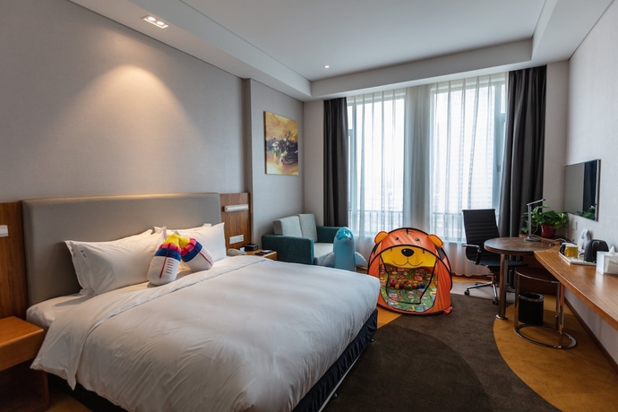 Imagen de la habitación del Hotel Holiday Inn Express Luoyang Xiyuan. Foto 13