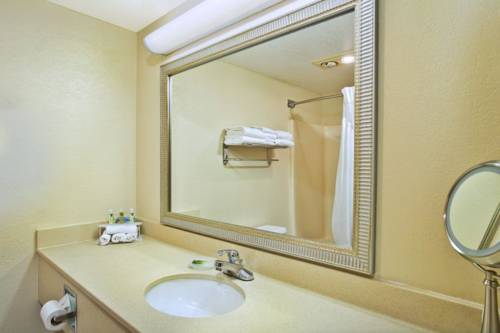 Imagen de la habitación del Hotel Holiday Inn Express Mackinaw City, An Ihg. Foto 3