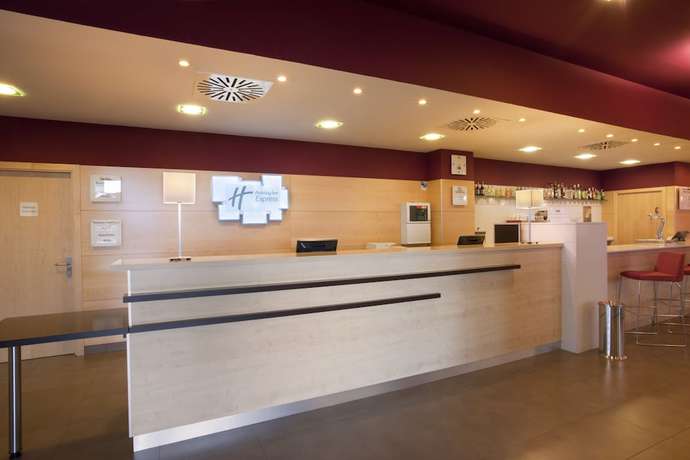 Imagen de los interiores del Hotel Holiday Inn Express Madrid - Getafe, An Ihg. Foto 10