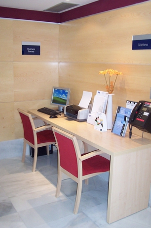 Imagen de los interiores del Hotel Holiday Inn Express Madrid-alcorcón, An Ihg. Foto 12