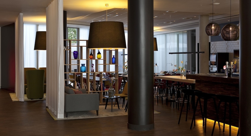 Imagen de los interiores del Hotel Holiday Inn Express Malinas Centro. Foto 13