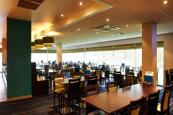 Imagen general del Hotel Holiday Inn Express Manchester Airport, An Ihg. Foto 12
