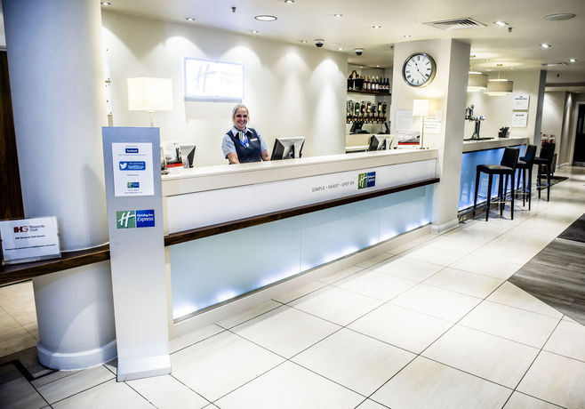 Imagen de los interiores del Hotel Holiday Inn Express Manchester Cc - Oxford Road, An Ihg. Foto 9