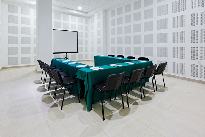 Imagen de los interiores del Hotel Holiday Inn Express Manzanillo, An Ihg. Foto 14