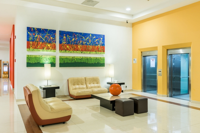 Imagen de los interiores del Hotel Holiday Inn Express Manzanillo, An Ihg. Foto 15