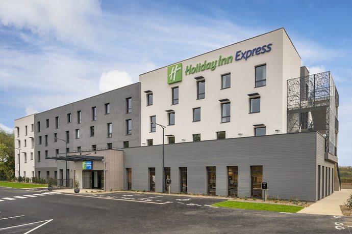 Imagen general del Hotel Holiday Inn Express Marne-La-Vallée Val D'Europe, an IHG. Foto 1
