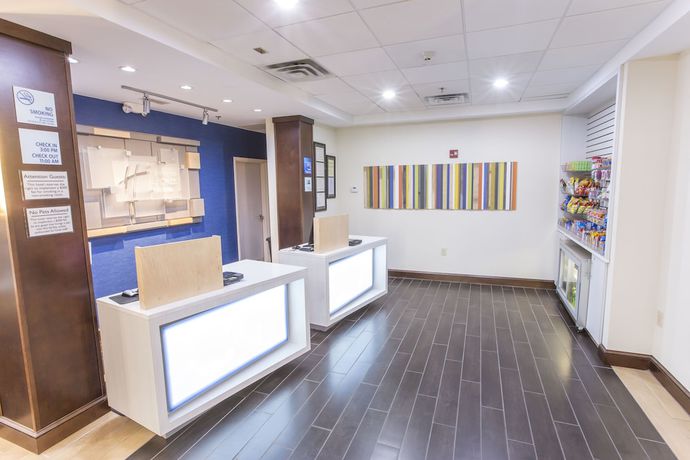 Imagen de los interiores del Hotel Holiday Inn Express Mcdonough, An Ihg. Foto 16