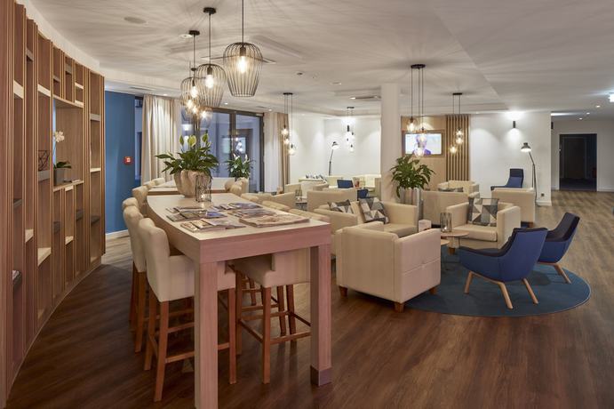 Imagen de los interiores del Hotel Holiday Inn Express Merzig. Foto 17