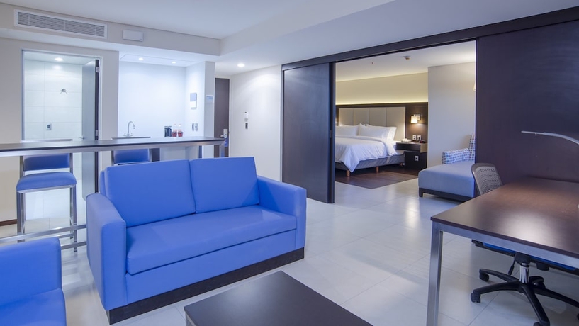 Imagen de la habitación del Hotel Holiday Inn Express Mexico Basilica, An Ihg. Foto 13