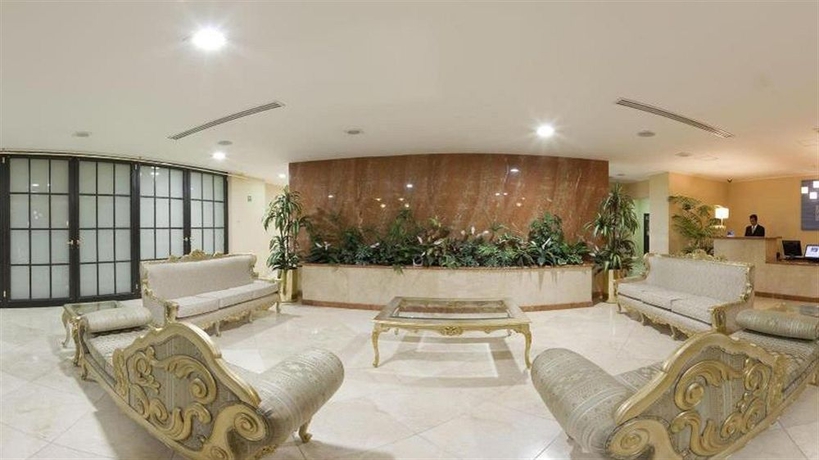Imagen de los interiores del Hotel Holiday Inn Express Mexico Santa Fe. Foto 15