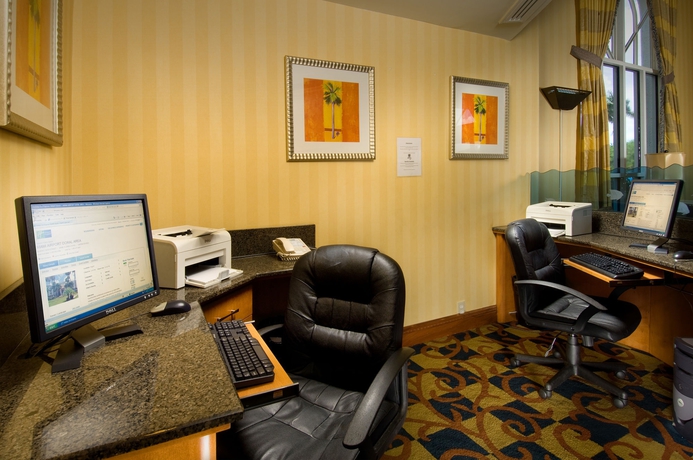 Imagen de los interiores del Hotel Holiday Inn Express Miami Airport Doral Area. Foto 10