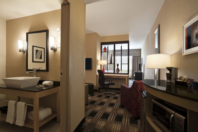 Imagen de la habitación del Hotel Holiday Inn Express Miami Airport-Blue Lagoon Area, an IHG. Foto 5