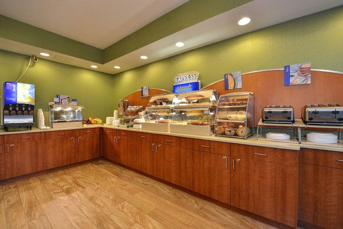 Imagen del bar/restaurante del Hotel Holiday Inn Express Midtown West Hotel. Foto 4