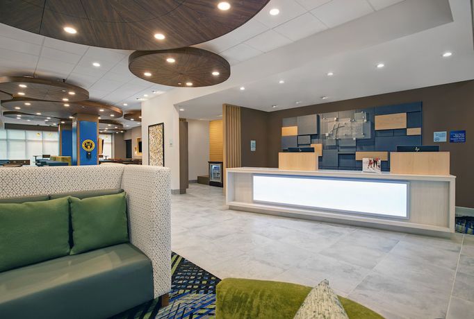 Imagen de los interiores del Hotel Holiday Inn Express Milwaukee Downtown, an IHG Hotel. Foto 6