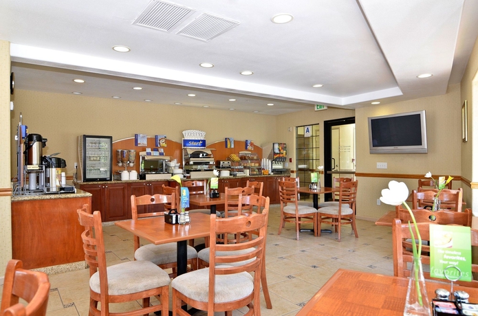 Imagen del bar/restaurante del Hotel Holiday Inn Express Mira Mesa-san Diego, An Ihg. Foto 2