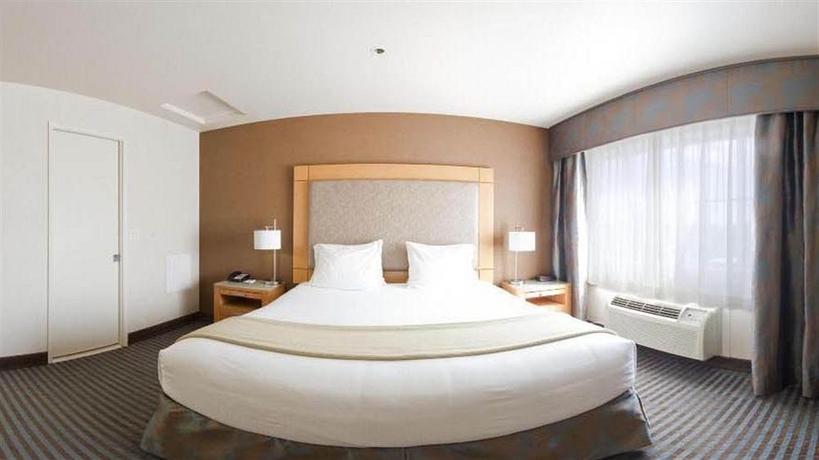 Imagen de la habitación del Hotel Holiday Inn Express Monterey-cannery Row, An Ihg. Foto 16