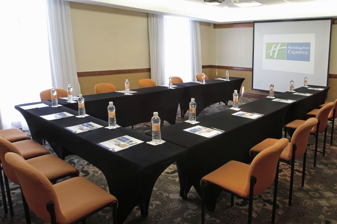 Imagen de los interiores del Hotel Holiday Inn Express Monterrey Galerias-Sn Jeronimo. Foto 10