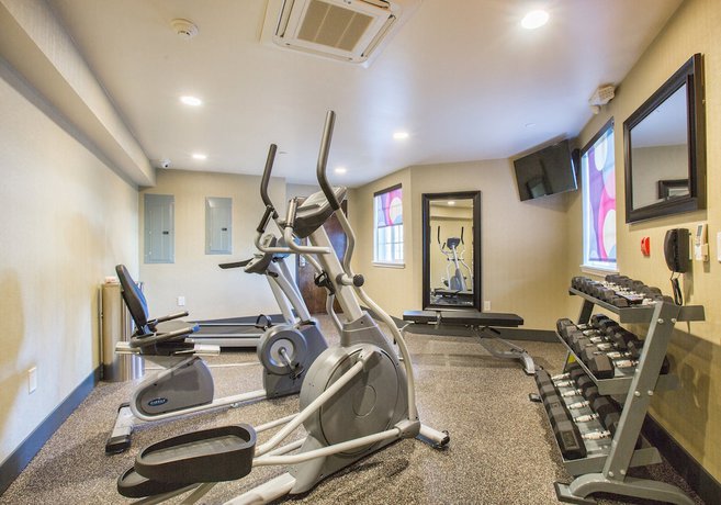 Imagen de los interiores del Hotel Holiday Inn Express Mountain View - S Palo Alto, An Ihg. Foto 17